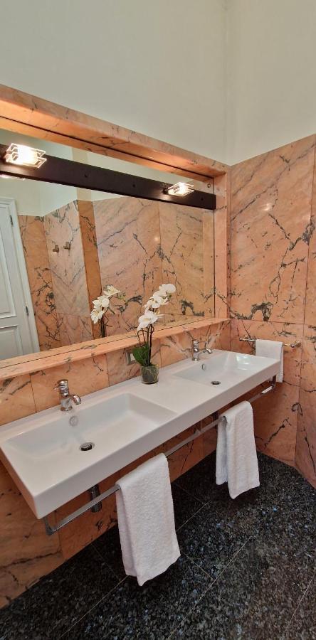 Villamara Luxury Rooms La Spezia Eksteriør billede
