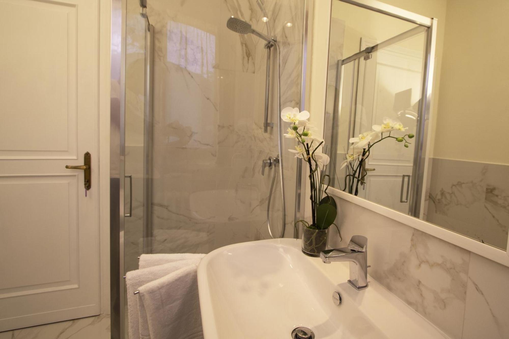 Villamara Luxury Rooms La Spezia Eksteriør billede